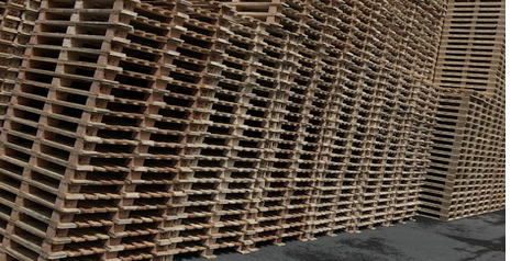 Heat Treated Pallets with a wing